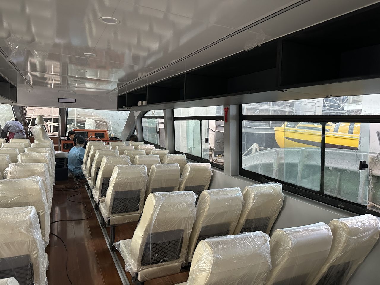 點(diǎn)擊放大 1850型高速客船